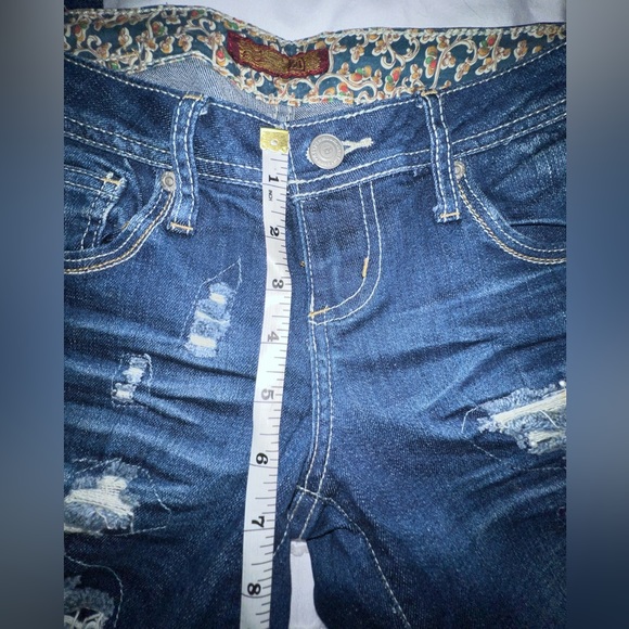 ZD premium Jean women’s with pearls sz 27 / juniors sz 3 - Picture 2 of 7